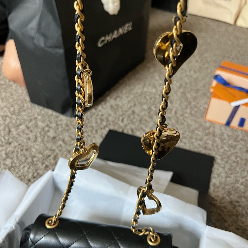Chanel open heart collection mini handbag - Picture 5 of 7